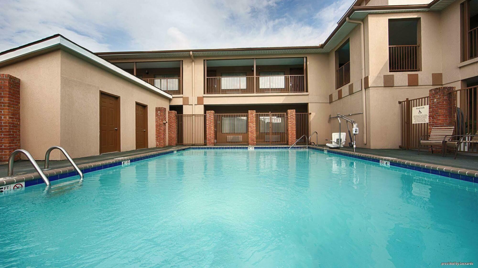 Quality Inn Airport I-240 Memphis Exterior photo